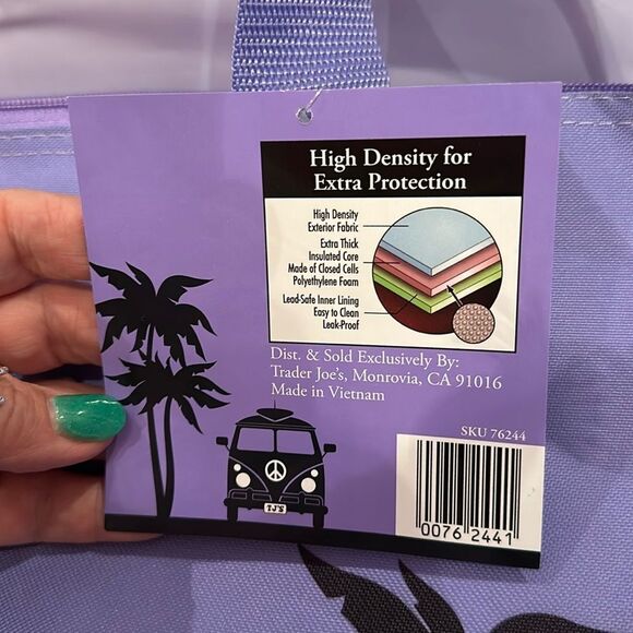Trader Joe’s Insulated Grocery Bag Limited Edition 8 Gallon Purple - Picture 5 of 12